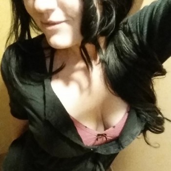 Profil de Jhade, 26 ans, Coup d un soir à Weissenburg (Berne)